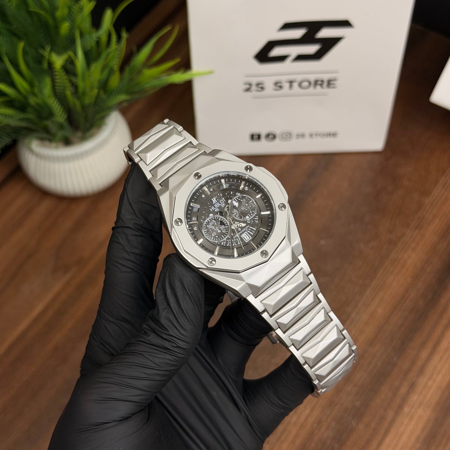 Hublot Diamond Cut Heavy Watch