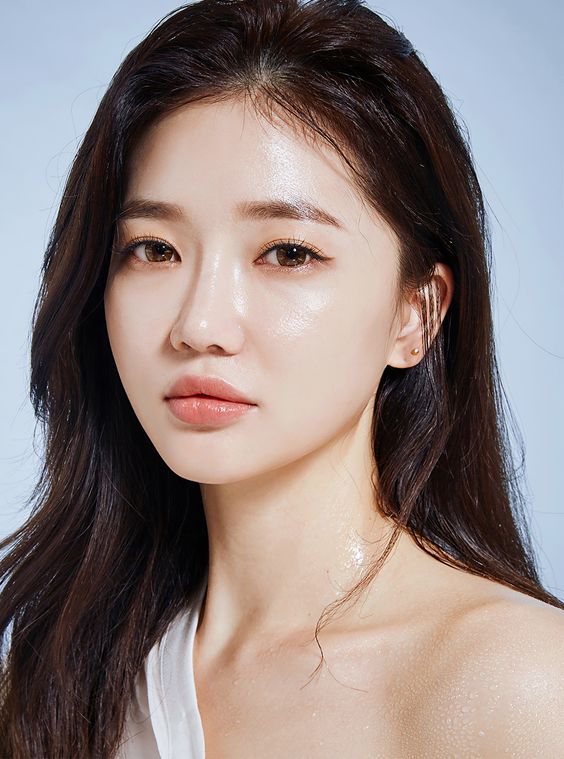 🌟 Korean Whitening Gold Cream for Glow & Whitening